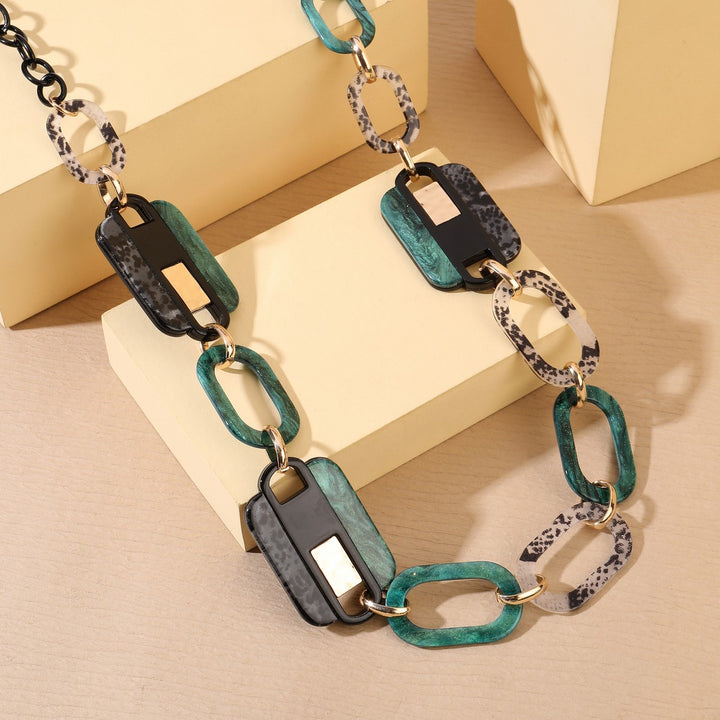 Rectangles In A Chain Necklace