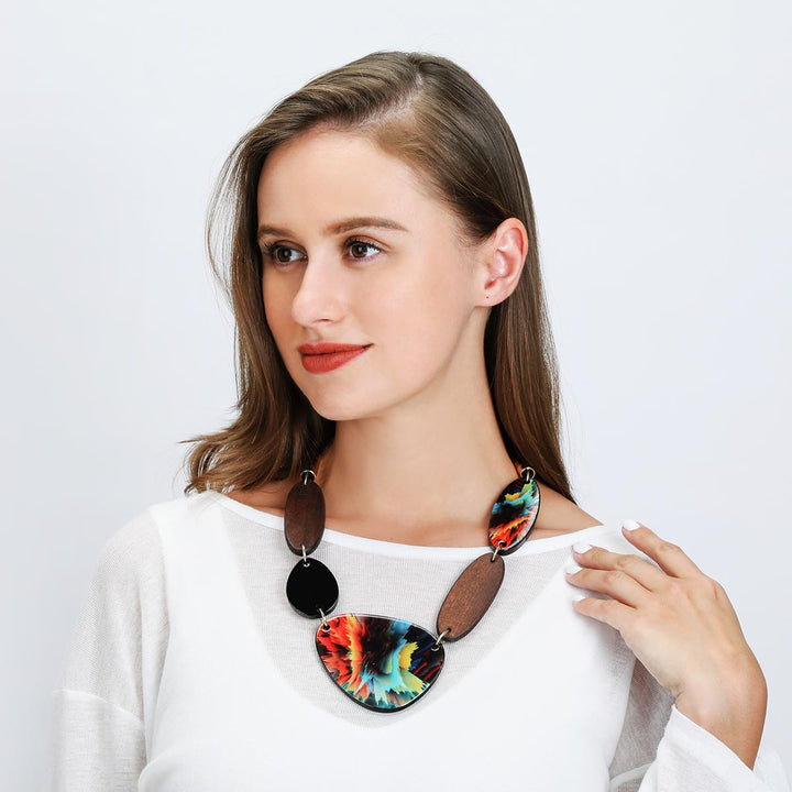 Irregular Shape In Row Necklace