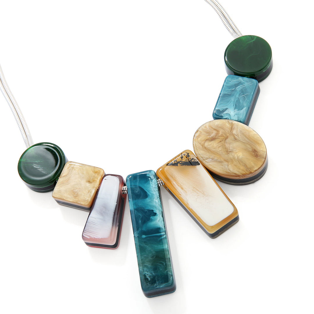 Multishapes With Circle Necklace