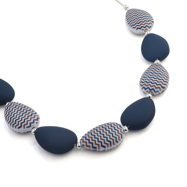 Patterned Oval Beads Necklace