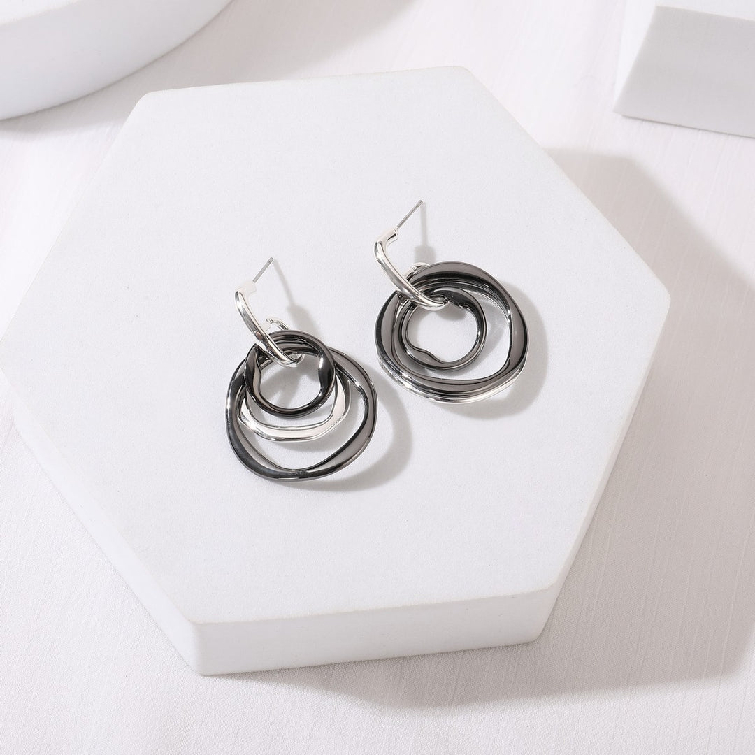 Three Irregular Circles Earring