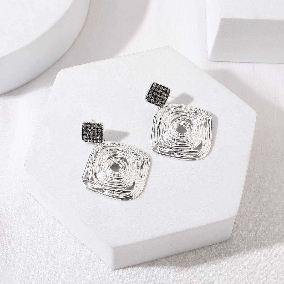 Square Round Effect Earrings