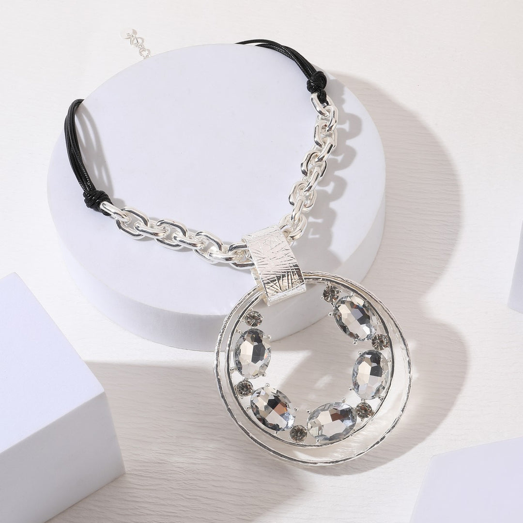 Clear Gems Pendant Necklace