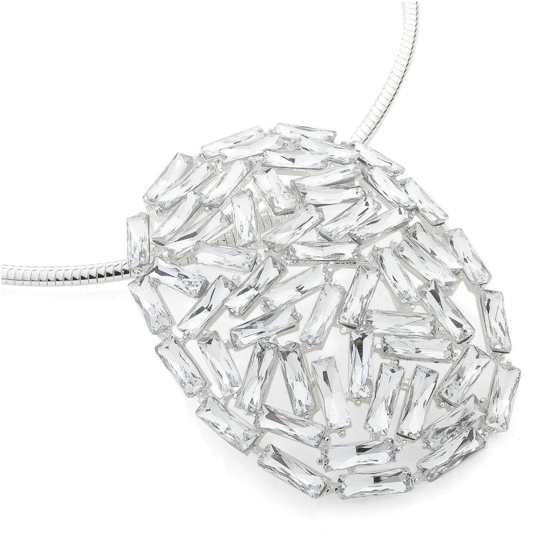 Mesh Oval Pendant Necklace